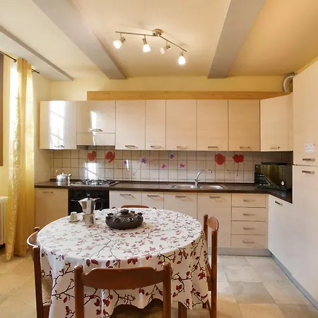 Augusta Praetoria Apartamento *